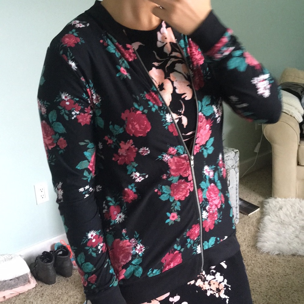 Light zip up jacket